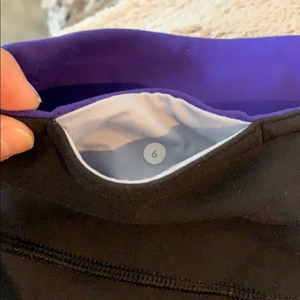 Reversible Lululemon Crops - image 5